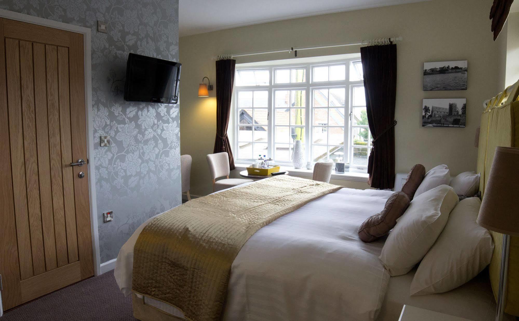 The Globe Hotel 4*